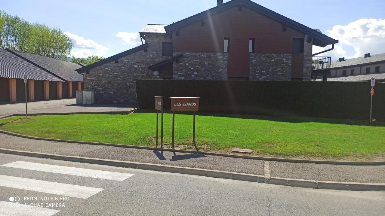 Les Isards Apartment Bourg-Madame Exterior photo
